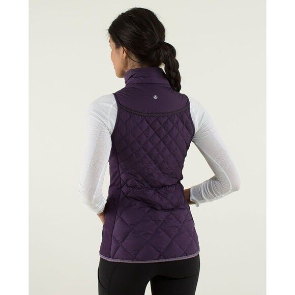 Lululemon Vest fluff off deep purple size small - Picture 2 of 7